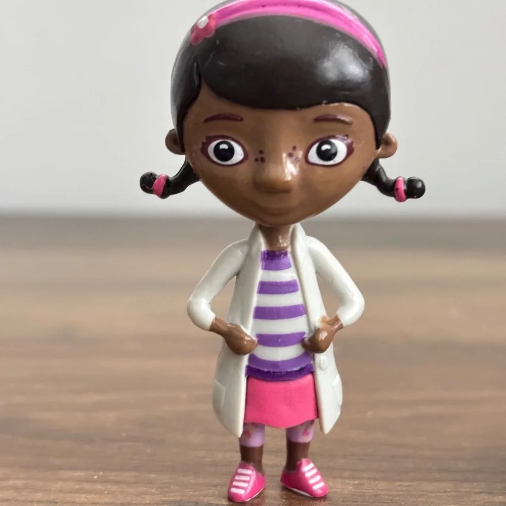 DISNEY Jr Toy Figures DOC MCSTUFFINS Stuffy Chilly Hallie SET of 4 Cake Toppers